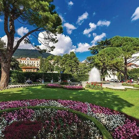 Lovely Home In Opatija With Kitchen Holiday home