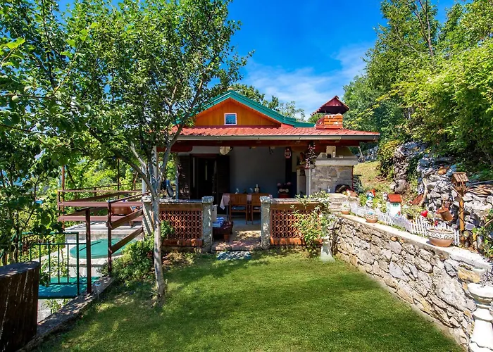 2 Bedroom Awesome In Feriehus Opatija